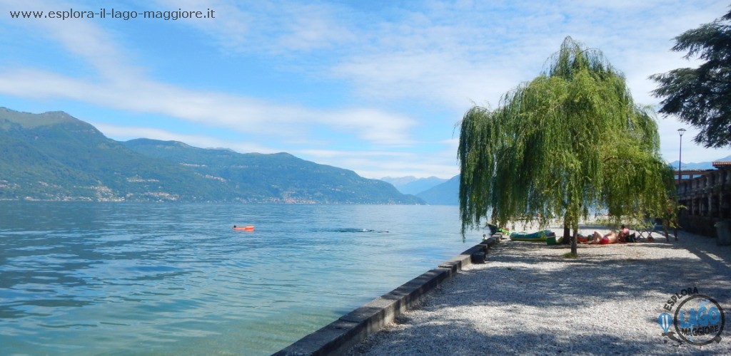 Spiaggia Lido Valtravaglia a Porto Valtravaglia sul Lago Maggiore